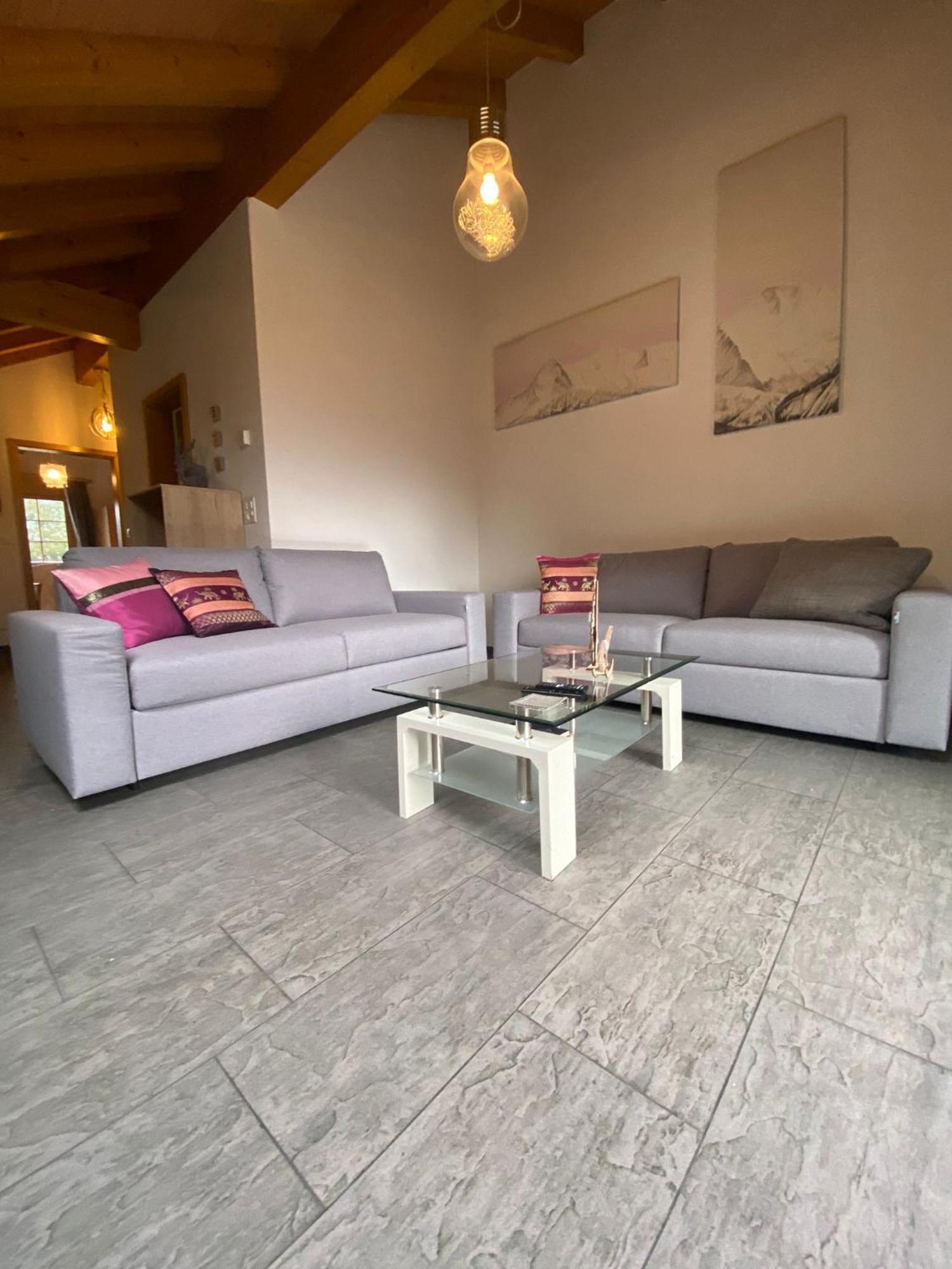 Charming Penthouse Apartman Lauterbrunnen Kültér fotó