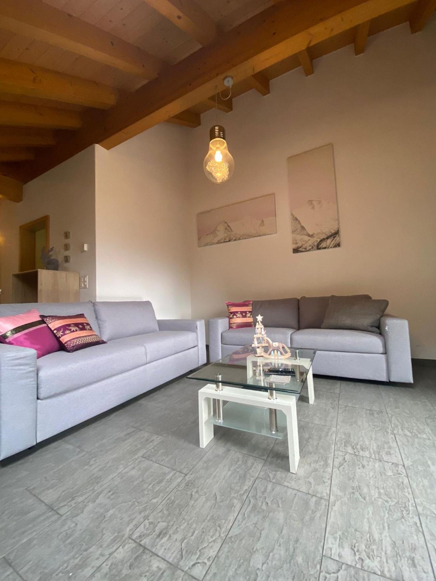 Charming Penthouse Apartman Lauterbrunnen Kültér fotó
