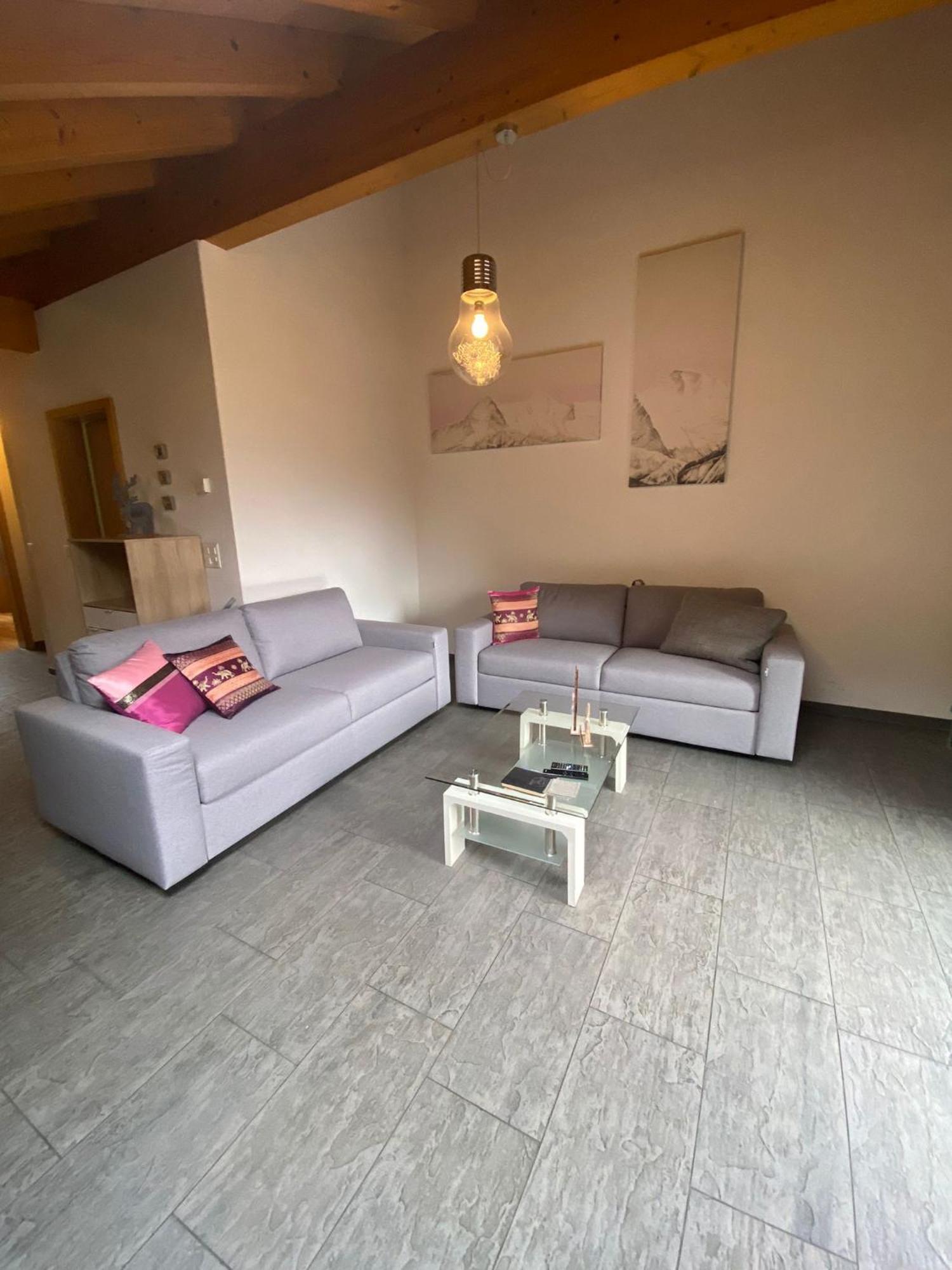 Charming Penthouse Apartman Lauterbrunnen Kültér fotó