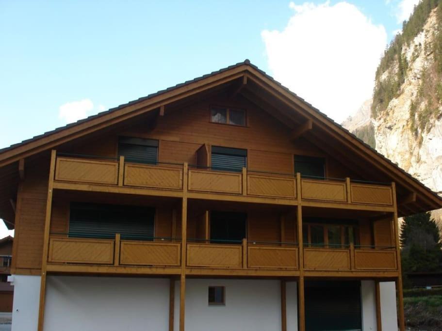 Charming Penthouse Apartman Lauterbrunnen Kültér fotó