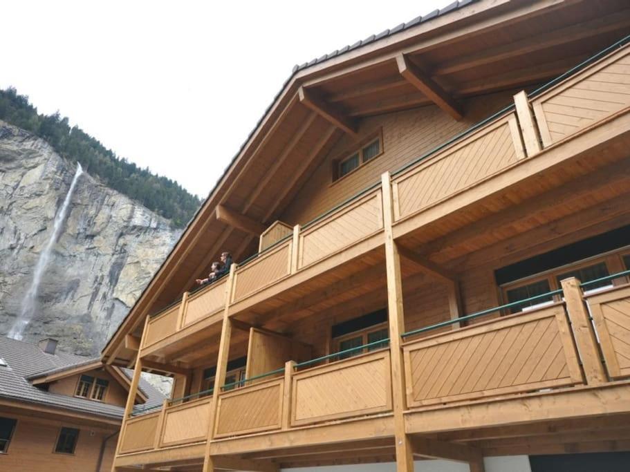 Charming Penthouse Apartman Lauterbrunnen Kültér fotó