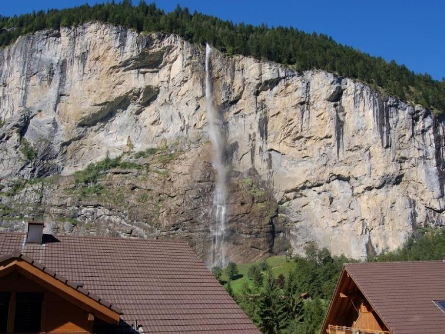 Charming Penthouse Apartman Lauterbrunnen Kültér fotó